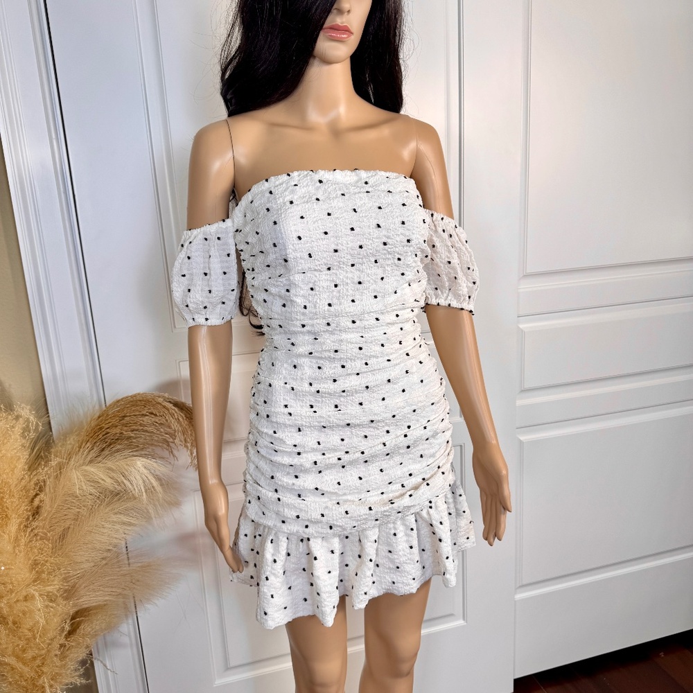 OFF WHITE MINI DRESS WITH BLACK POMPOMS - Picture 12 of 17